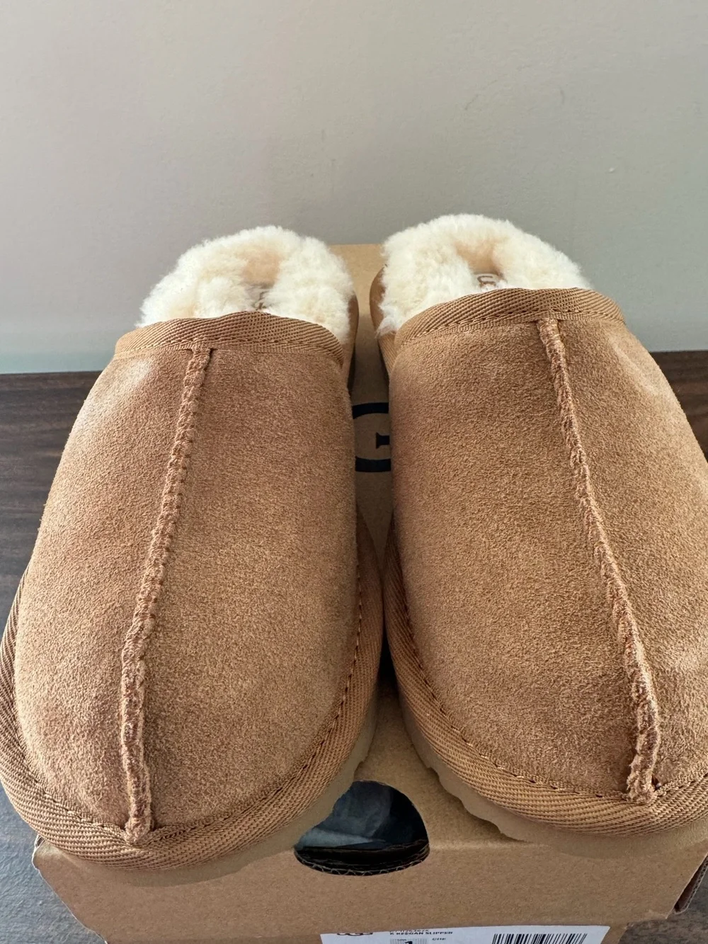 UGG Keegan Chestnut Suede Shearling Slide Slippers Kids 13M Cozy House Shoes